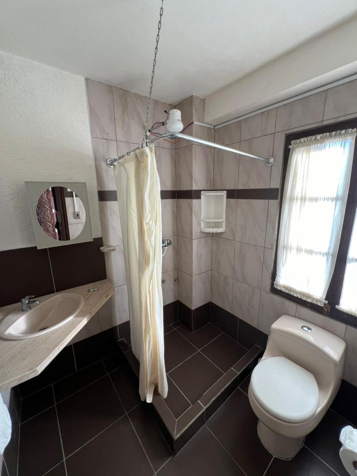 La Culta Centro Cultural Y Hostal 苏克雷 外观 照片