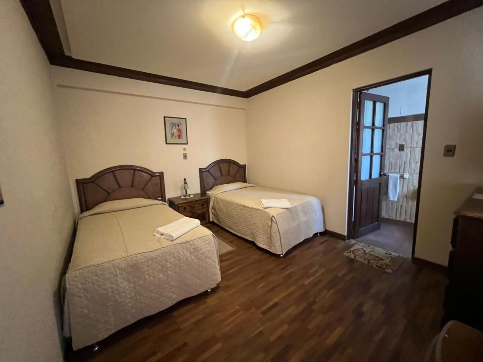 La Culta Centro Cultural Y Hostal 苏克雷 外观 照片