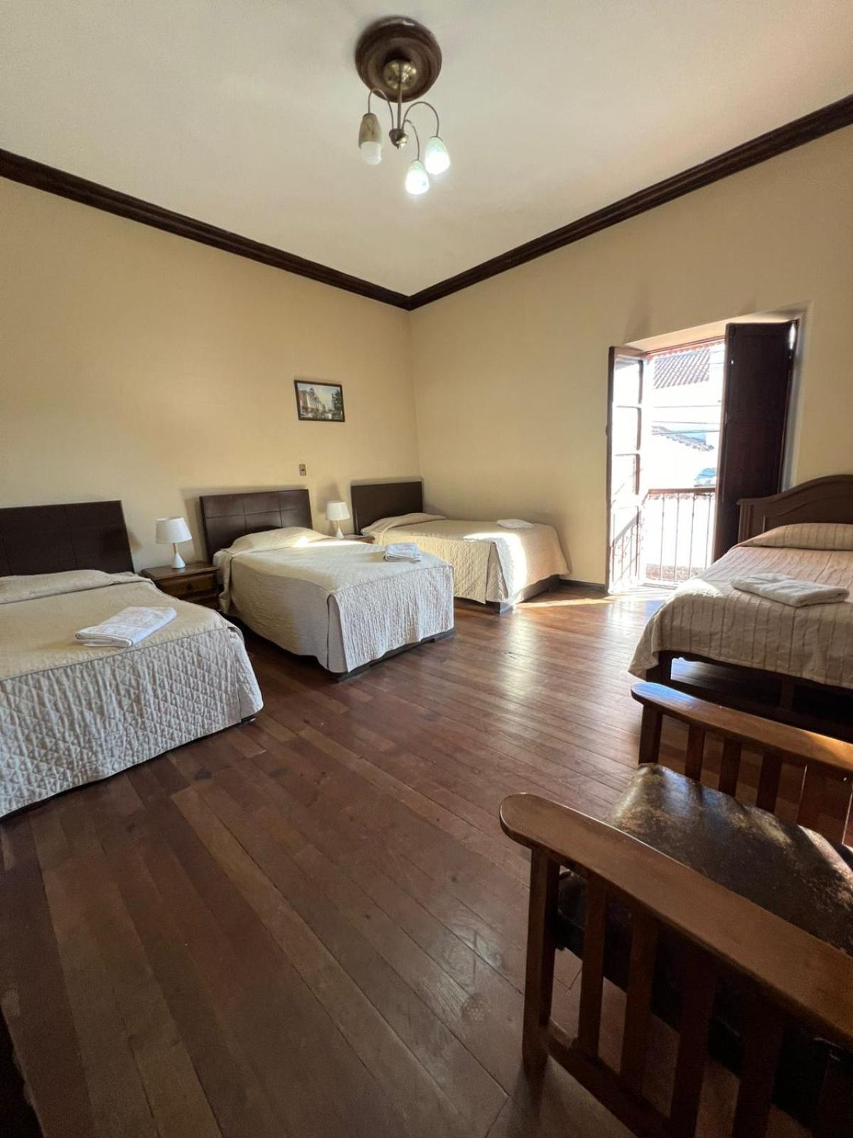 La Culta Centro Cultural Y Hostal 苏克雷 外观 照片