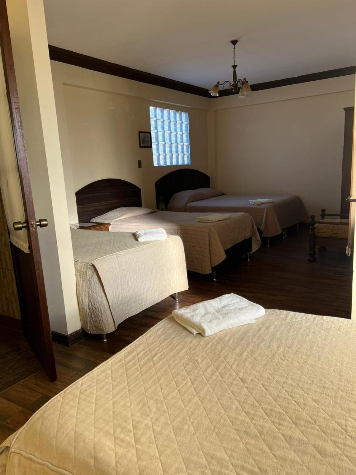 La Culta Centro Cultural Y Hostal 苏克雷 外观 照片
