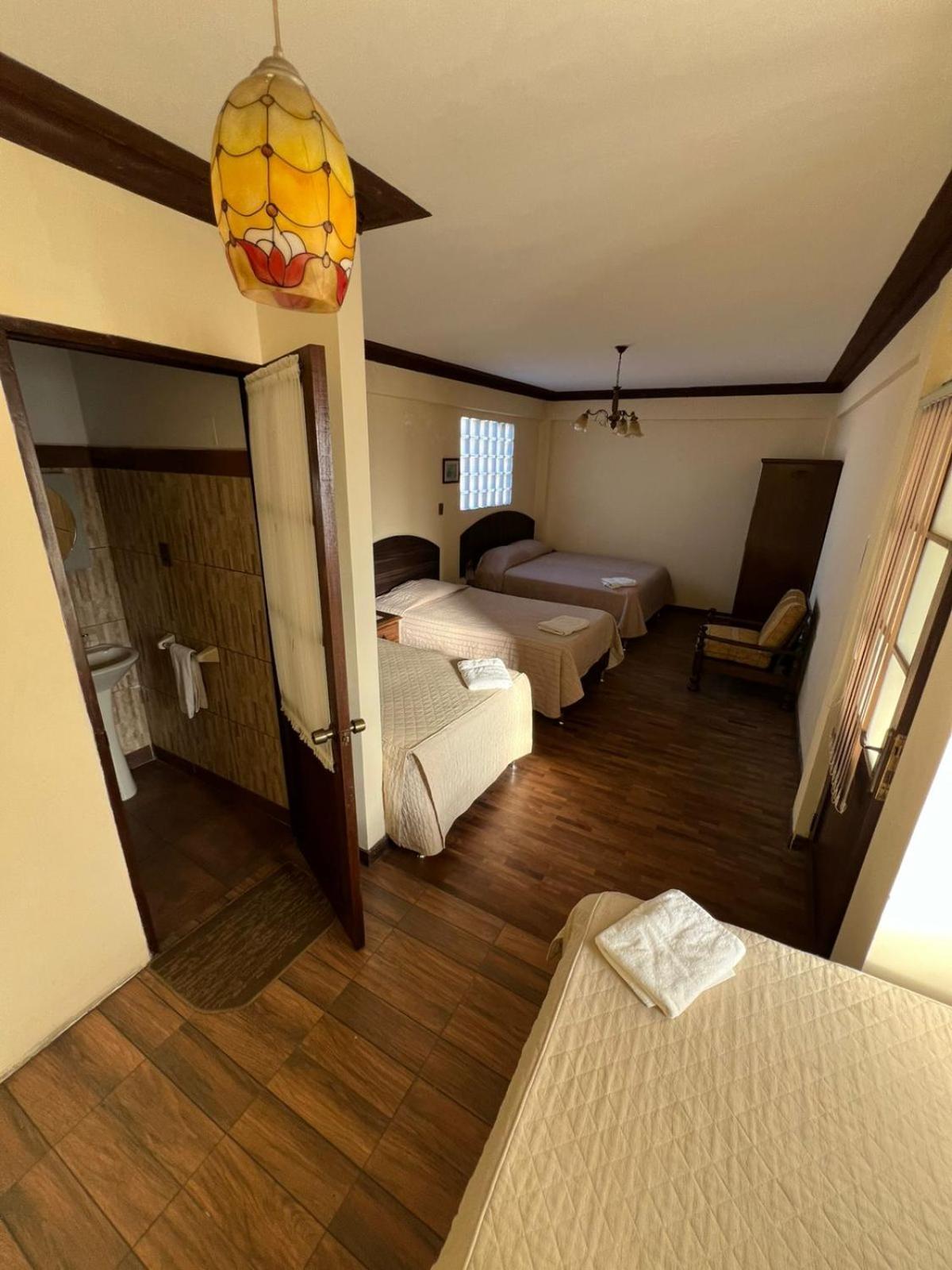 La Culta Centro Cultural Y Hostal 苏克雷 外观 照片