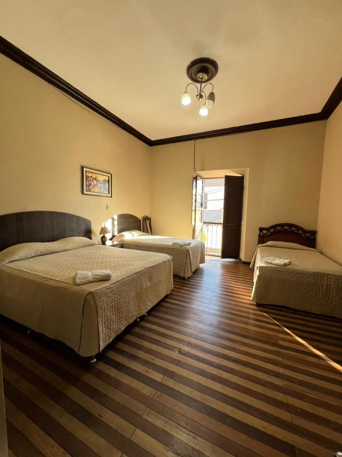 La Culta Centro Cultural Y Hostal 苏克雷 外观 照片